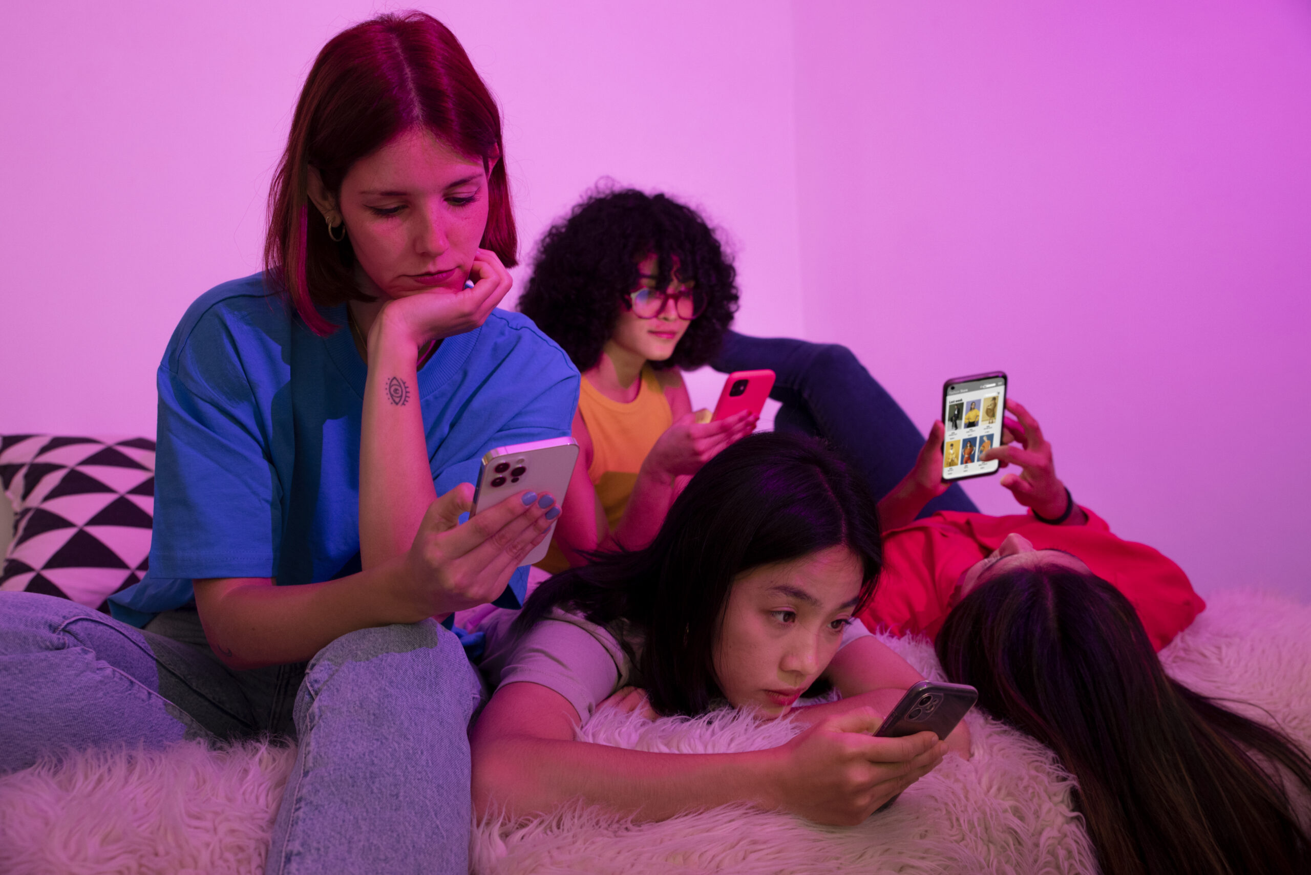 SocialStation: la risposta educativa alle nuove esigenze degli adolescenti nell’era dell’Intelligenza Artificiale